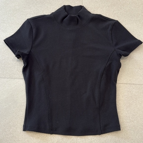 Alo Yoga Wellness Rib Mock Neck Polished Short Sleeve! NWT! - Picture 6 of 8